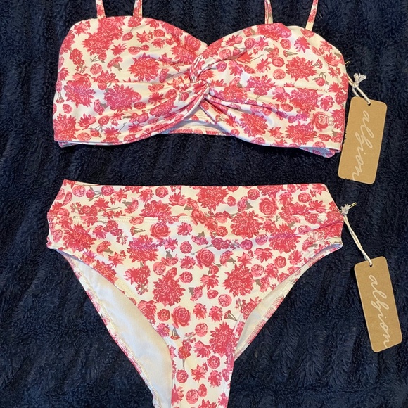 Albion Athena Swimsuit - Picture 3 of 4